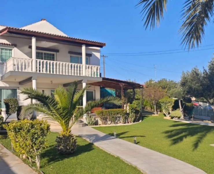 Palaiometocho, Nicosia Detached Villa For Sale | C12724