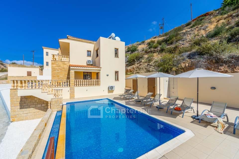 Detached Villa For Sale  in  Kissonerga