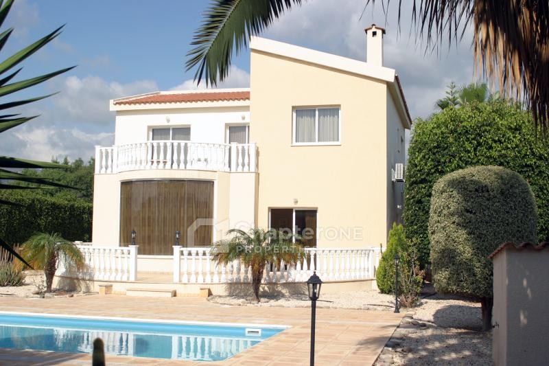 Detached Villa For Sale  in  Mesa Chorio