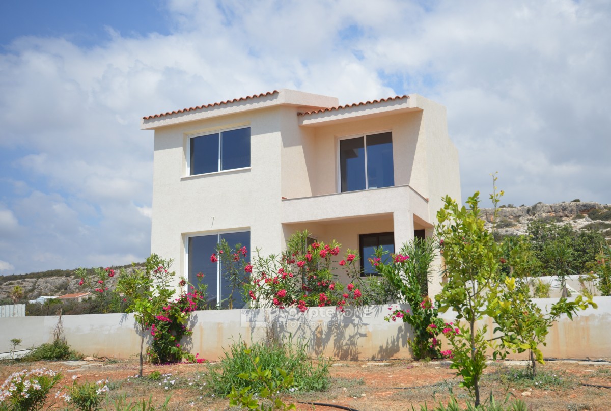 Detached Villa for sale in Peyia