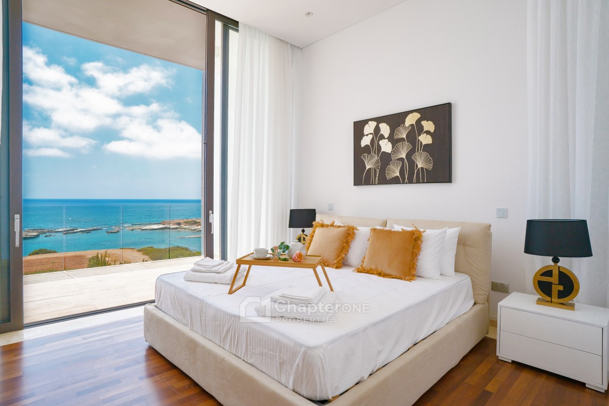 Detached Villa for sale in Peyia