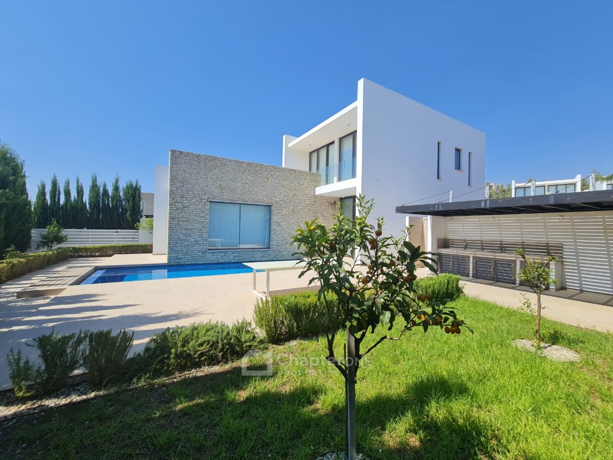 Detached Villa for sale in Peyia