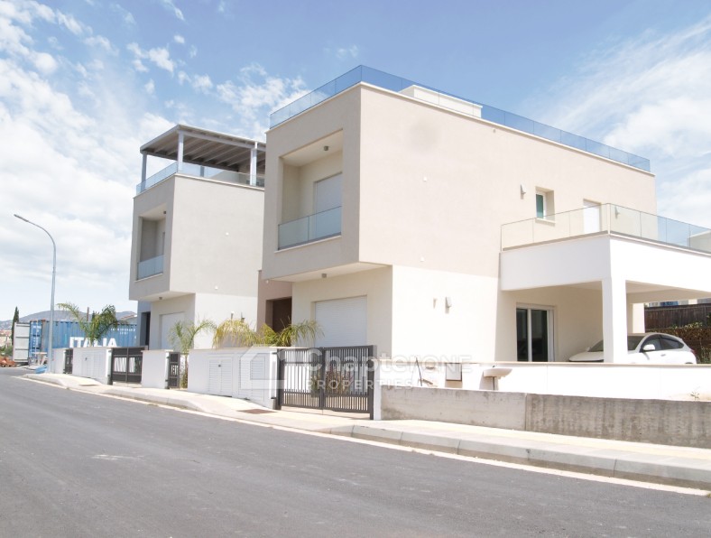 Detached Villa For Sale  in  Konia