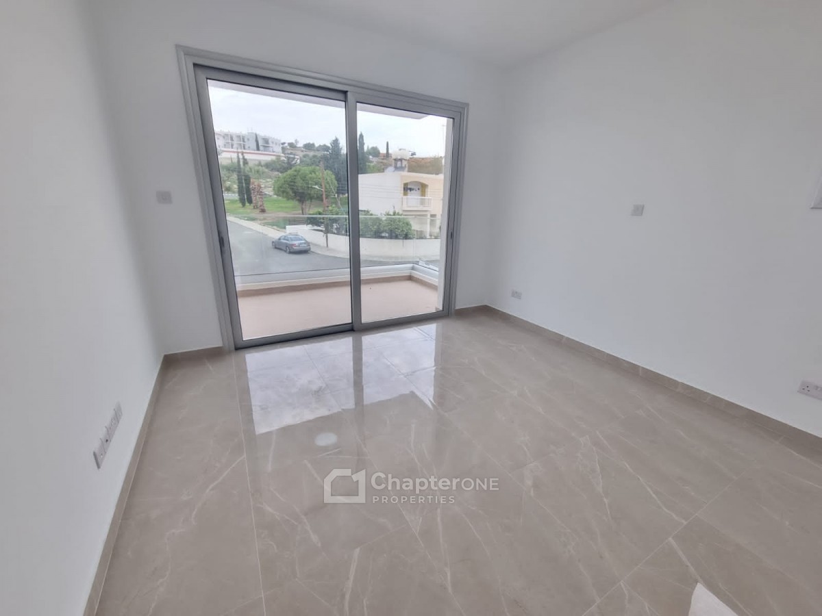 Detached Villa For Sale  in  Kato Paphos - Tombs of The Kings