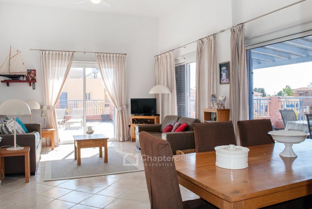 Penthouse For Sale  in  Kato Paphos