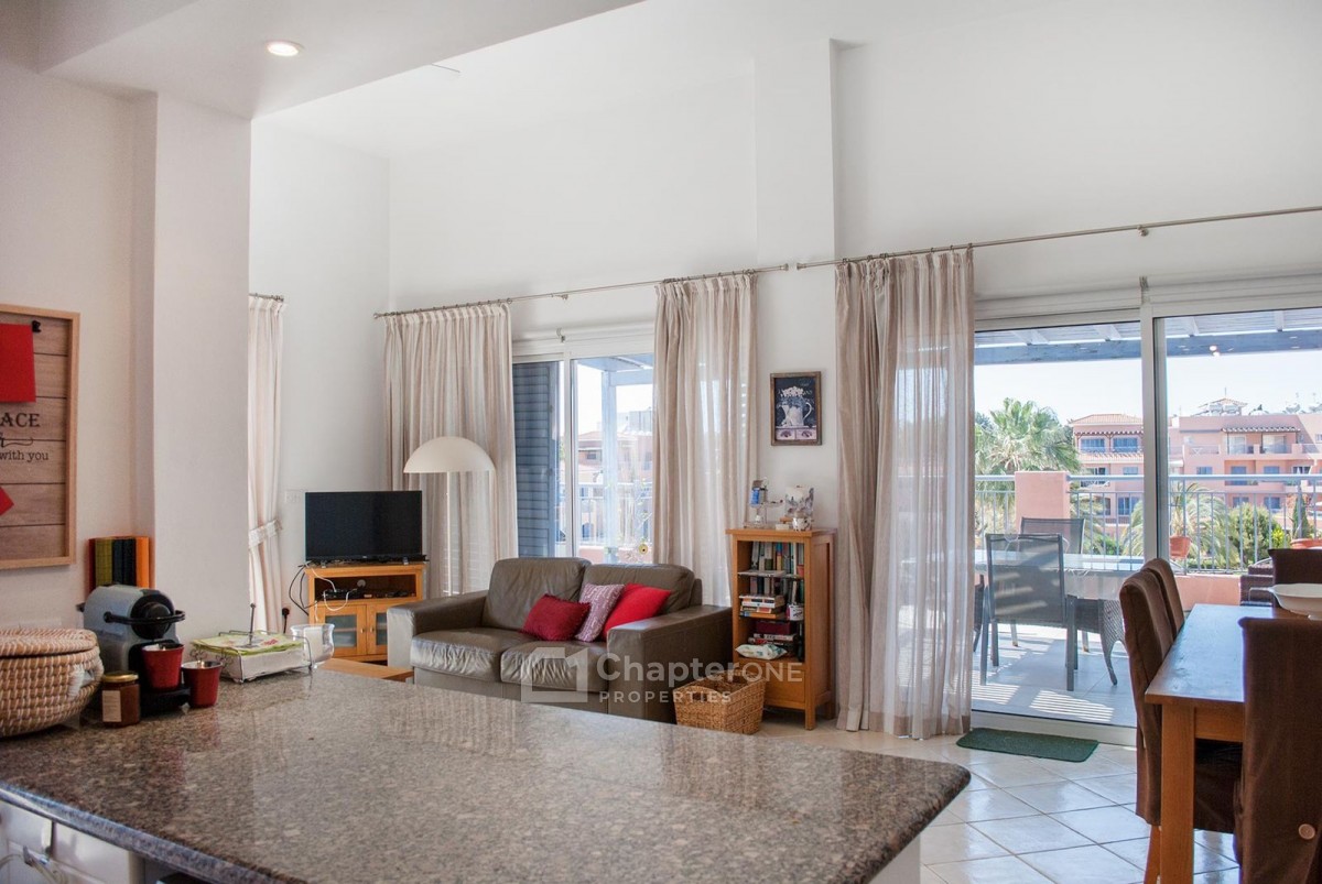 Penthouse For Sale  in  Kato Paphos