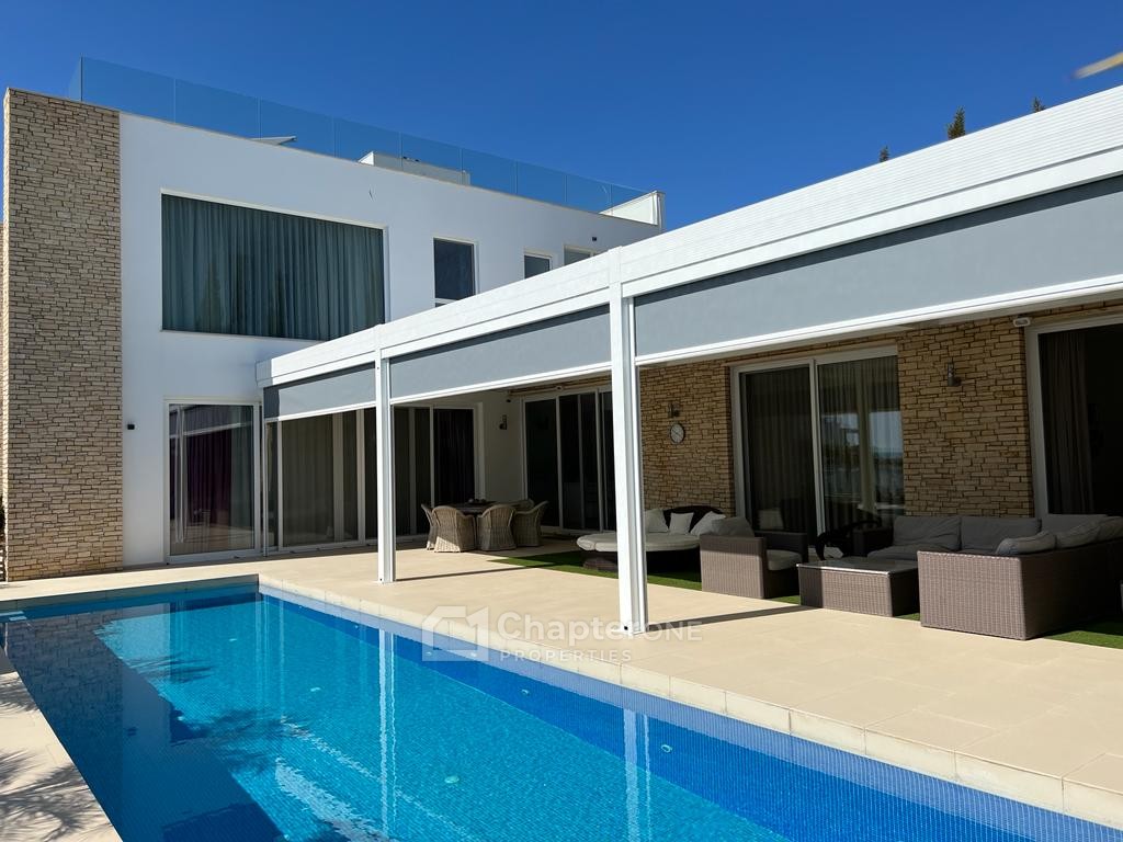 Detached Villa for sale in Peyia - St. George
