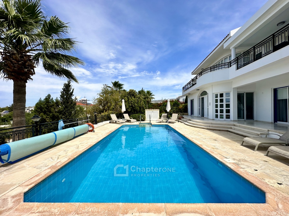 Detached Villa For Sale  in  Peyia - Coral Bay
