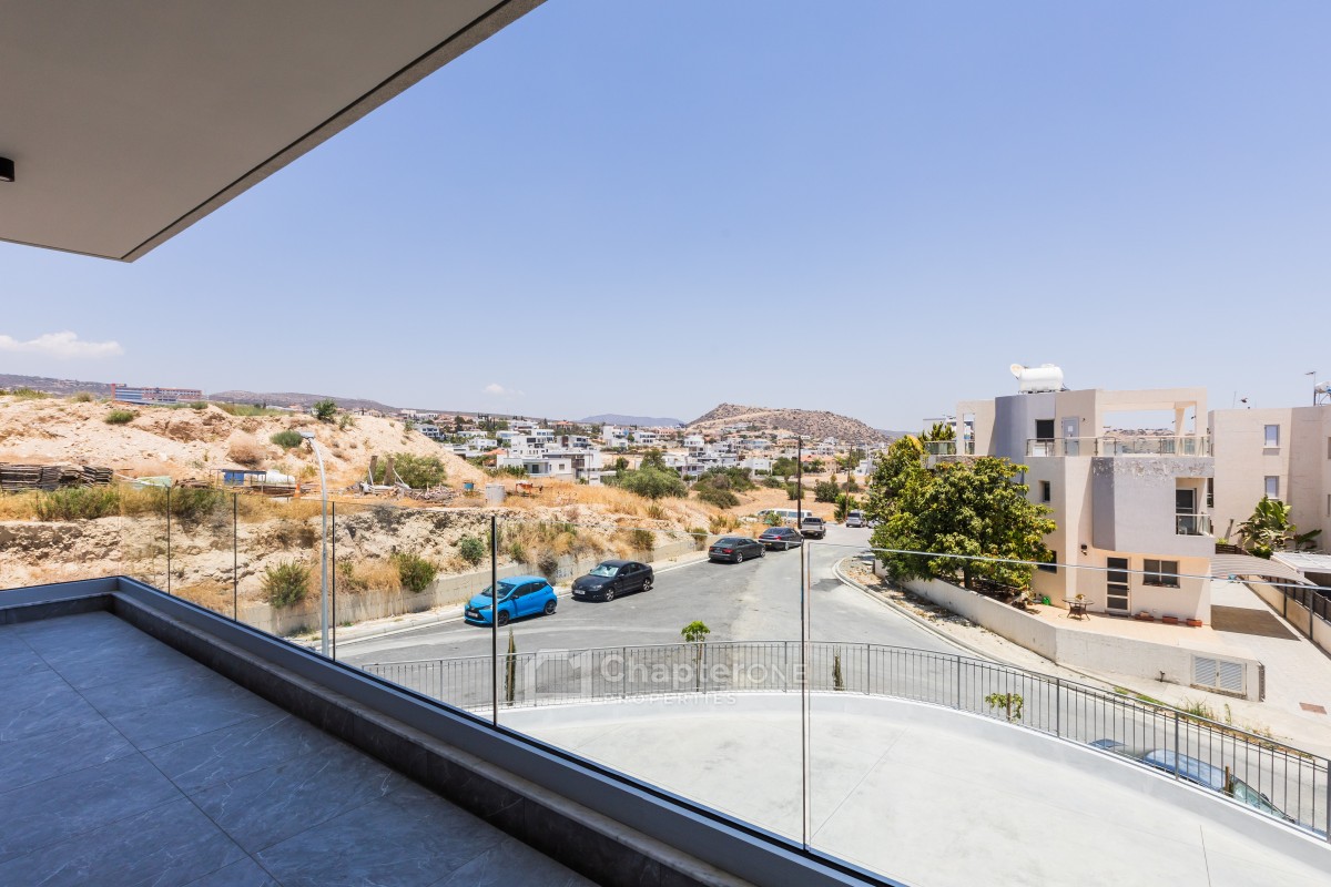 Apartment For Sale  in  Agios Athanasios