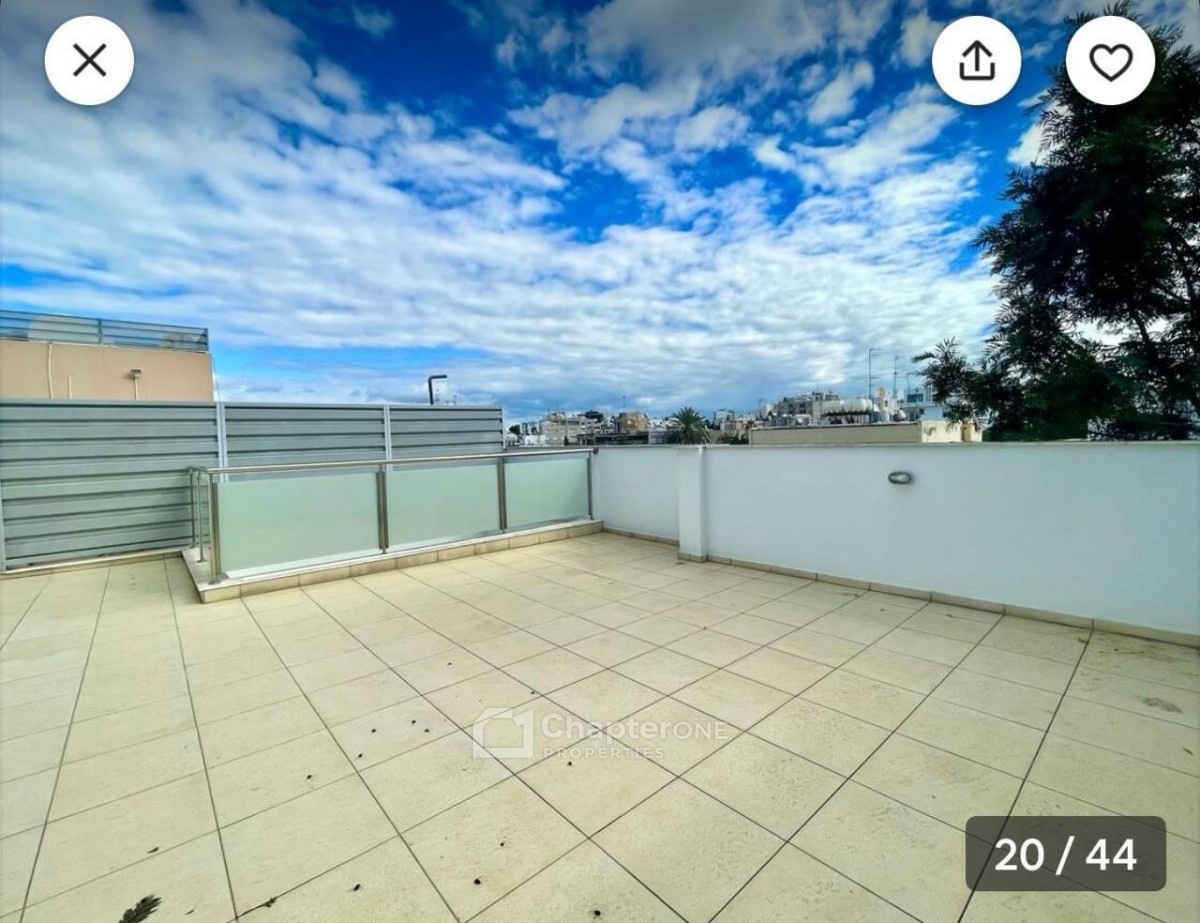 Penthouse For Rent  in  Agioi Omologites