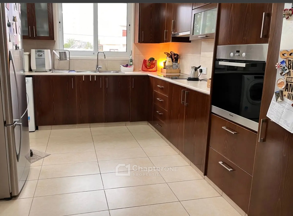 Apartment For Sale  in  Geri