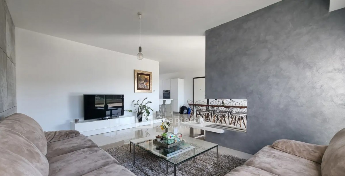 Penthouse For Sale  in  Geri