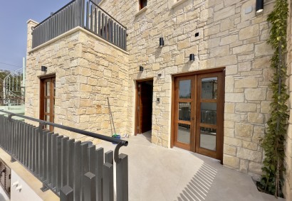 Tremithousa, Paphos Semi Detached Villa For Sale | C4351