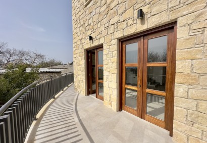 Tremithousa, Paphos Semi Detached Villa For Sale | C4352