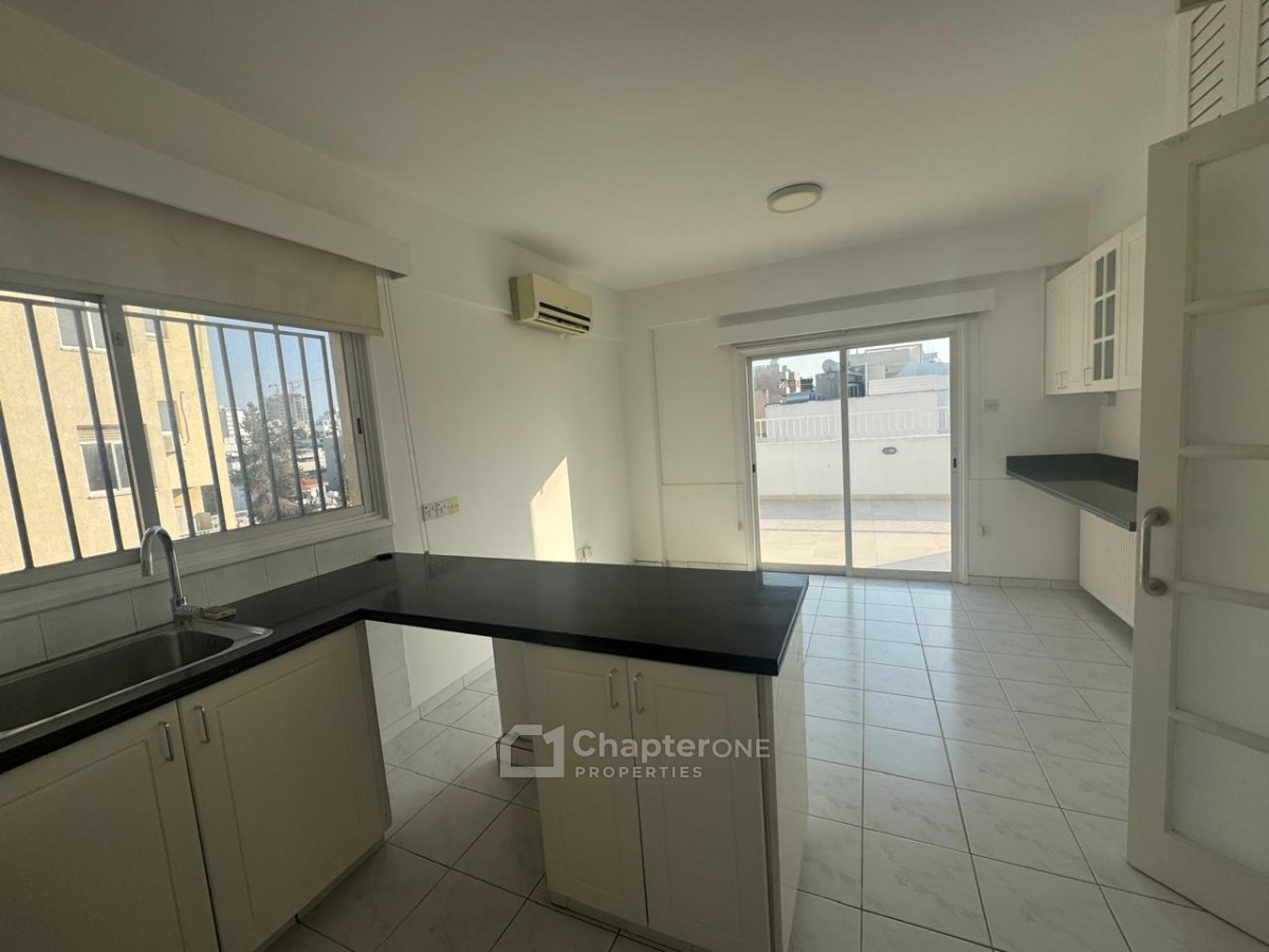 Penthouse For Sale  in  Nicosia - Lykabittos