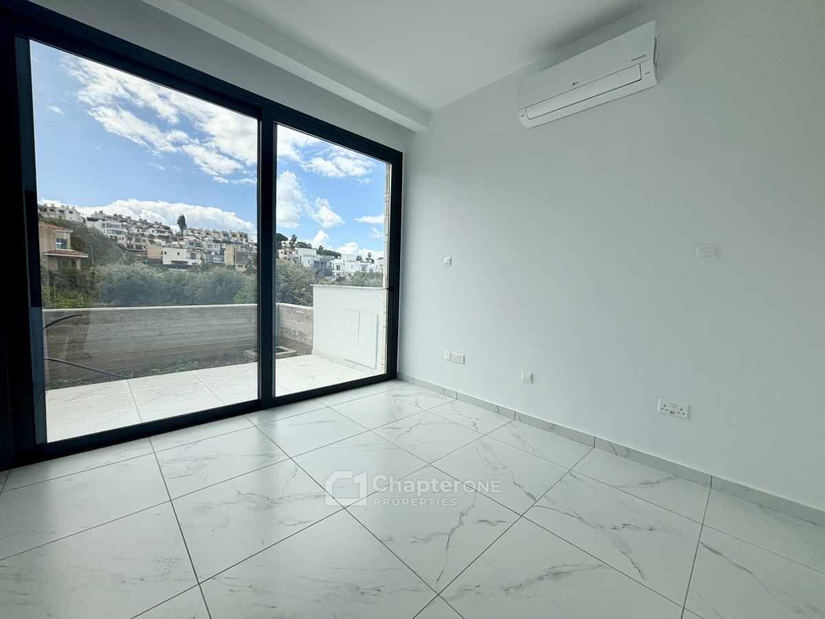 Town House For Sale  in  Chlorakas