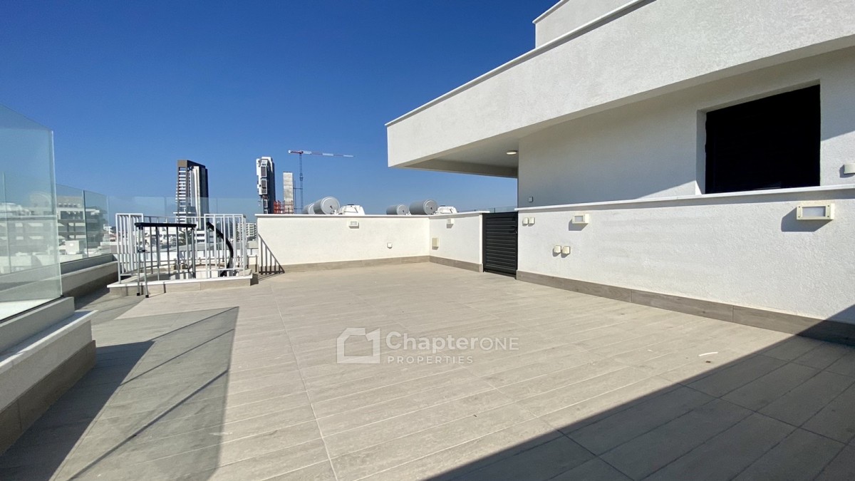 Penthouse For Sale  in  Germasogeia Tourist Area