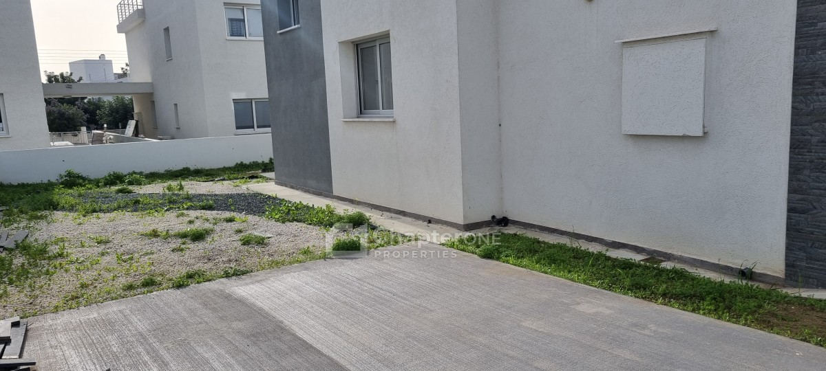 Detached Villa For Sale  in  Anavargos