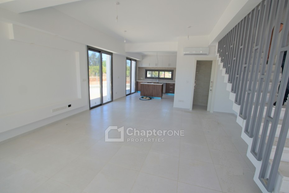 Detached Villa For Sale  in  Trachoni Lemesou