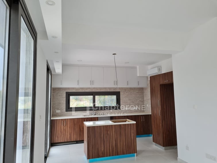 Detached Villa For Sale  in  Trachoni Lemesou