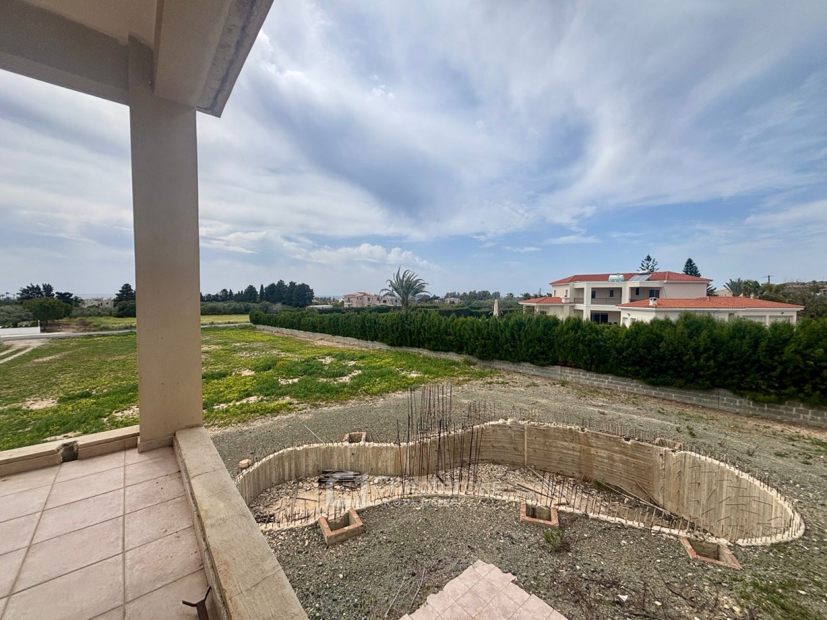Detached Villa For Sale  in  Peyia - Coral Bay