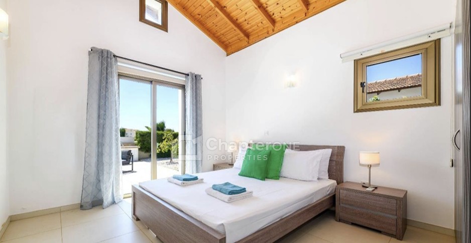 Traditional House For Sale  in  Agia Thekla