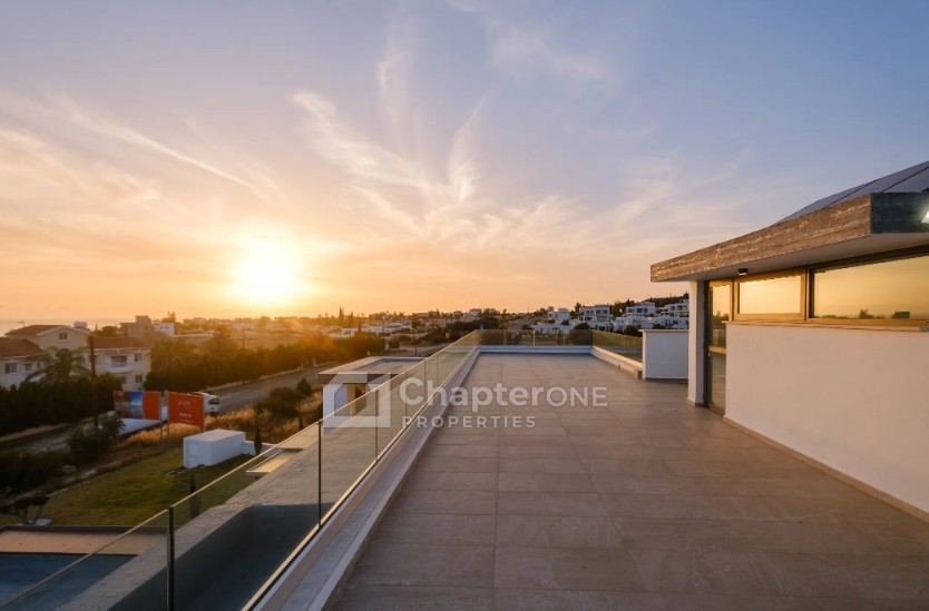 Detached Villa For Sale  in  Peyia