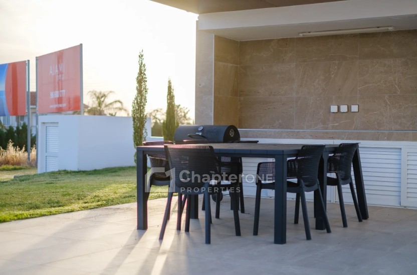Detached Villa For Sale  in  Peyia