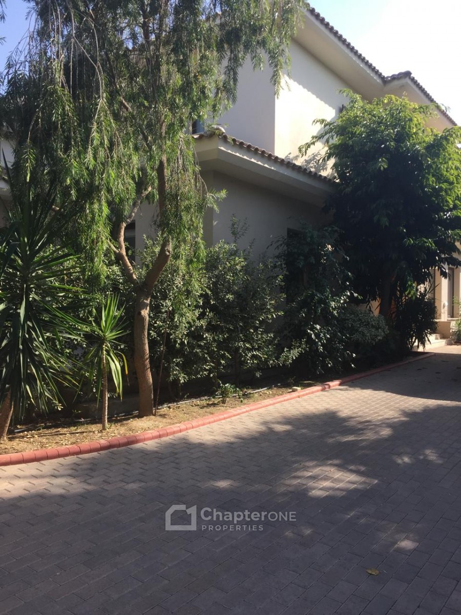 Detached Villa For Rent  in  Strovolos