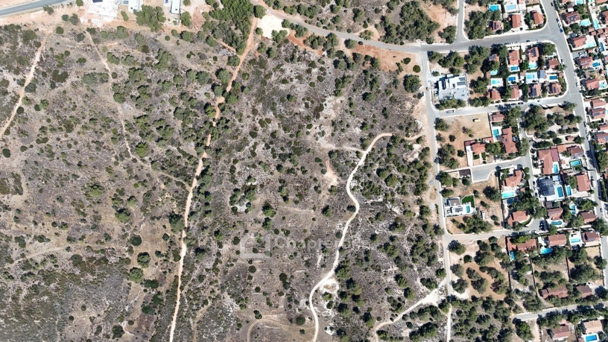 Residential Land  For Sale  in  Souni