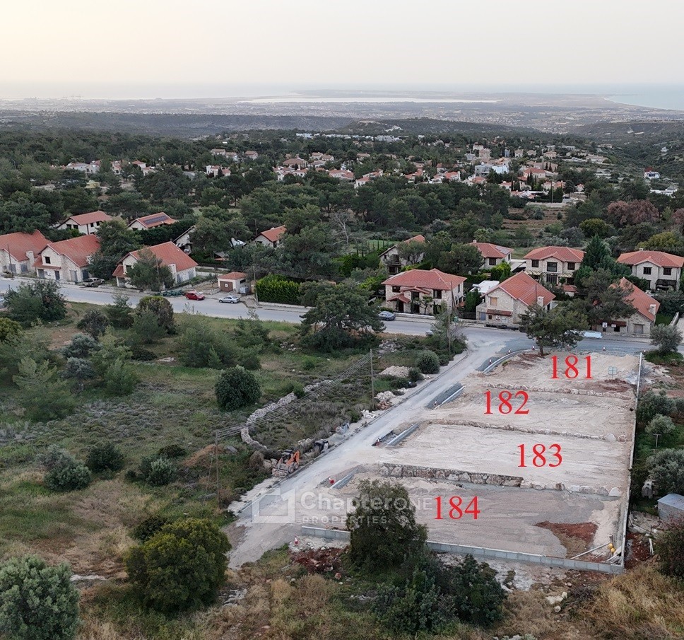 Detached Villa For Sale  in  Souni