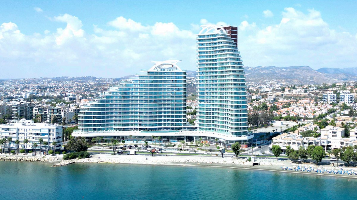 Penthouse For Sale  in  Germasogeia Tourist Area