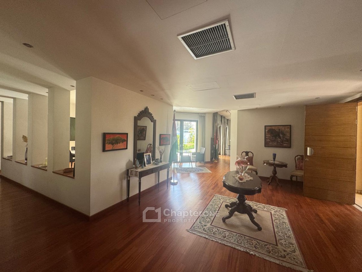 Detached Villa For Rent  in  Strovolos