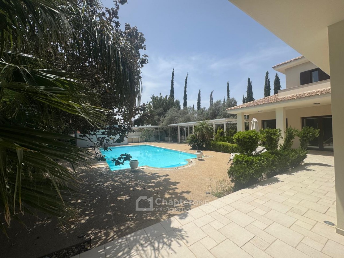 Detached Villa For Rent  in  Strovolos