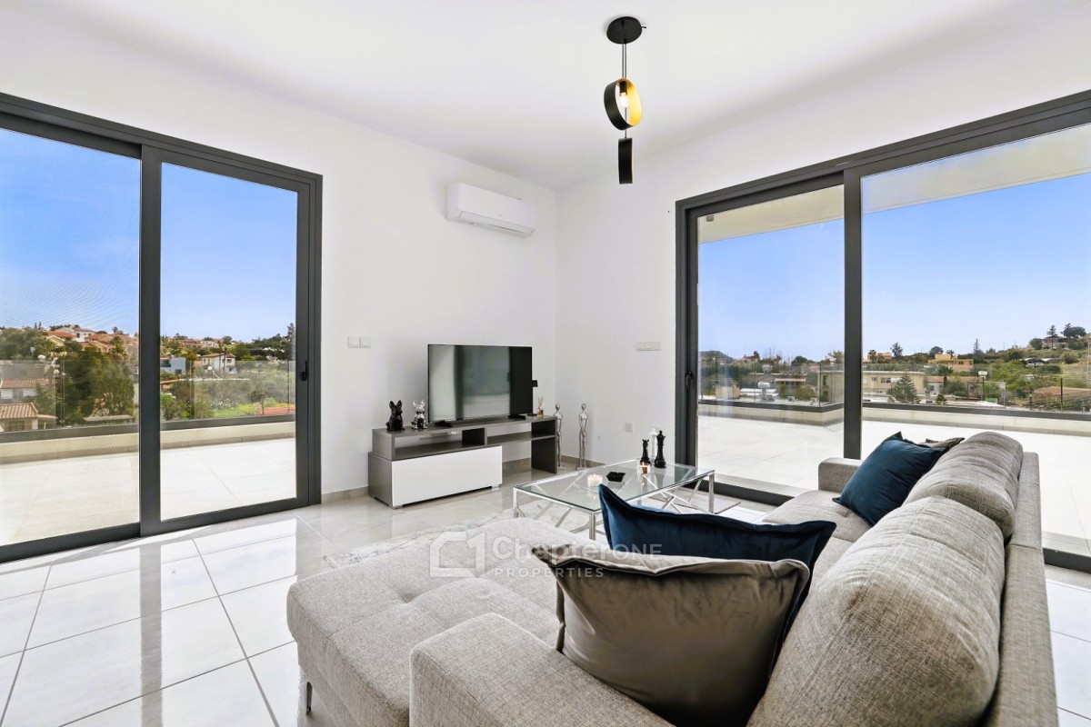 Penthouse For Sale  in  Parekklisia