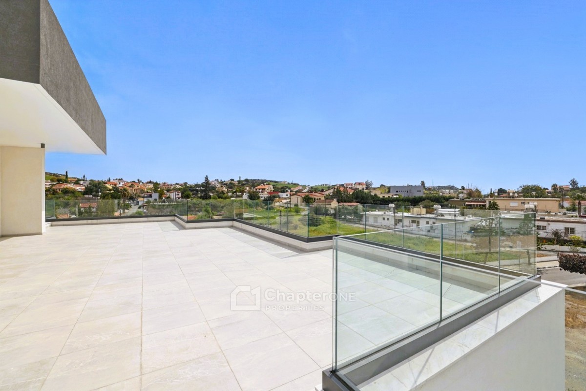 Penthouse For Sale  in  Parekklisia