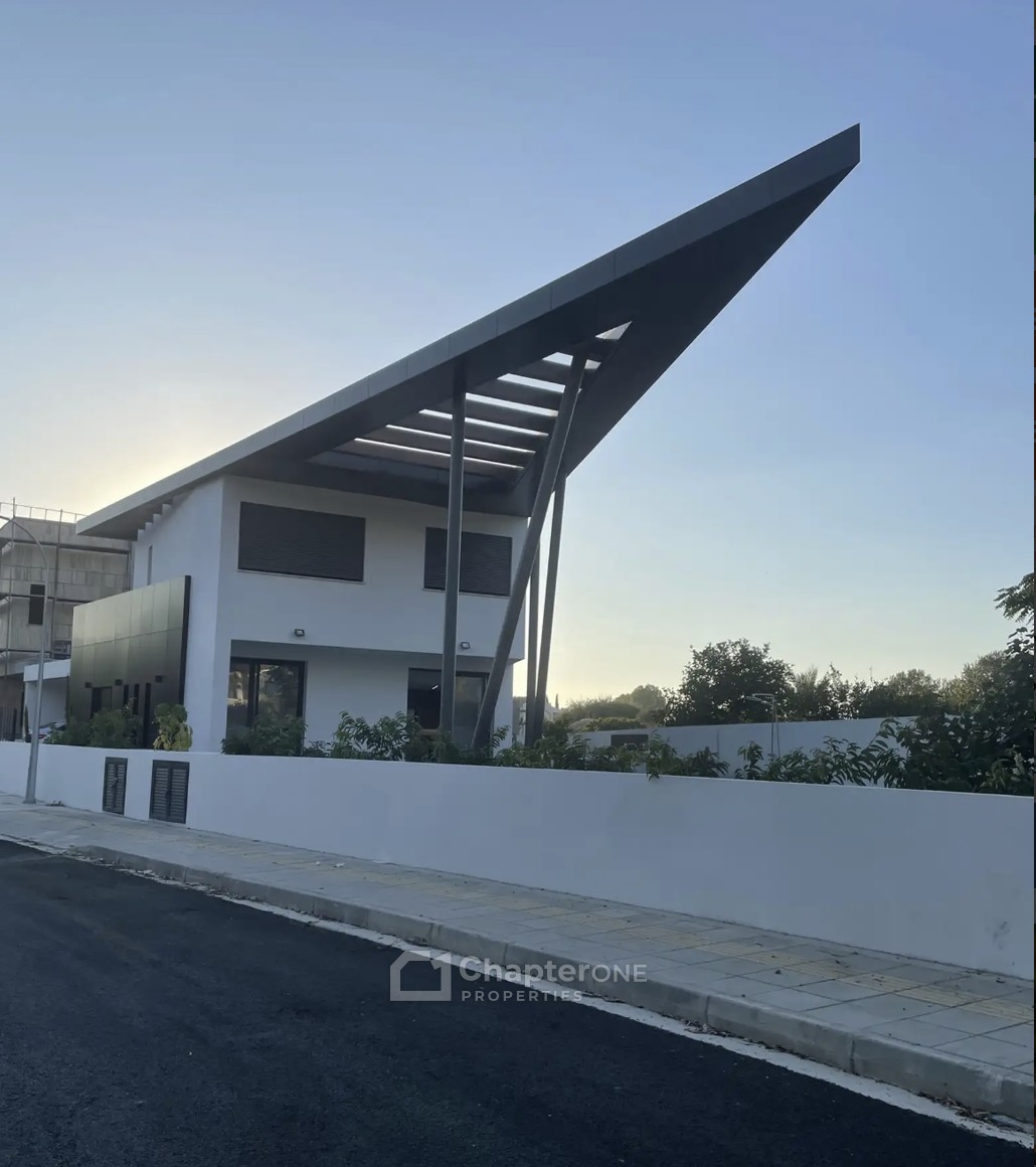 Detached Villa For Rent  in  Strovolos - Chryseleousa