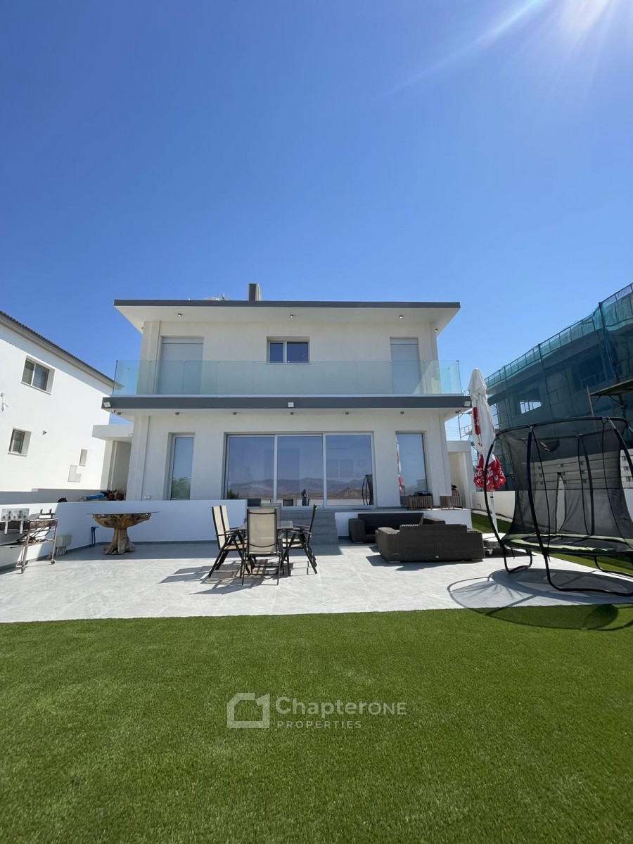 Detached Villa For Sale  in  Deneia
