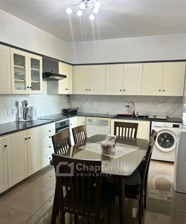 Apartment For Sale  in  Egkomi - Parissinos