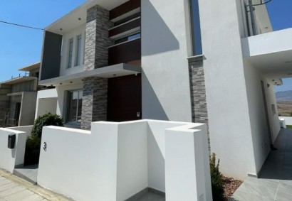 Deneia, Nicosia Detached Villa For Sale | C6366