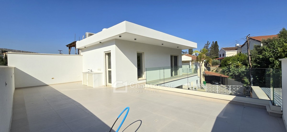 Detached Villa For Sale  in  Germasogeia