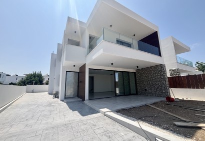 Geroskipou, Paphos Detached Villa For Sale | C6845