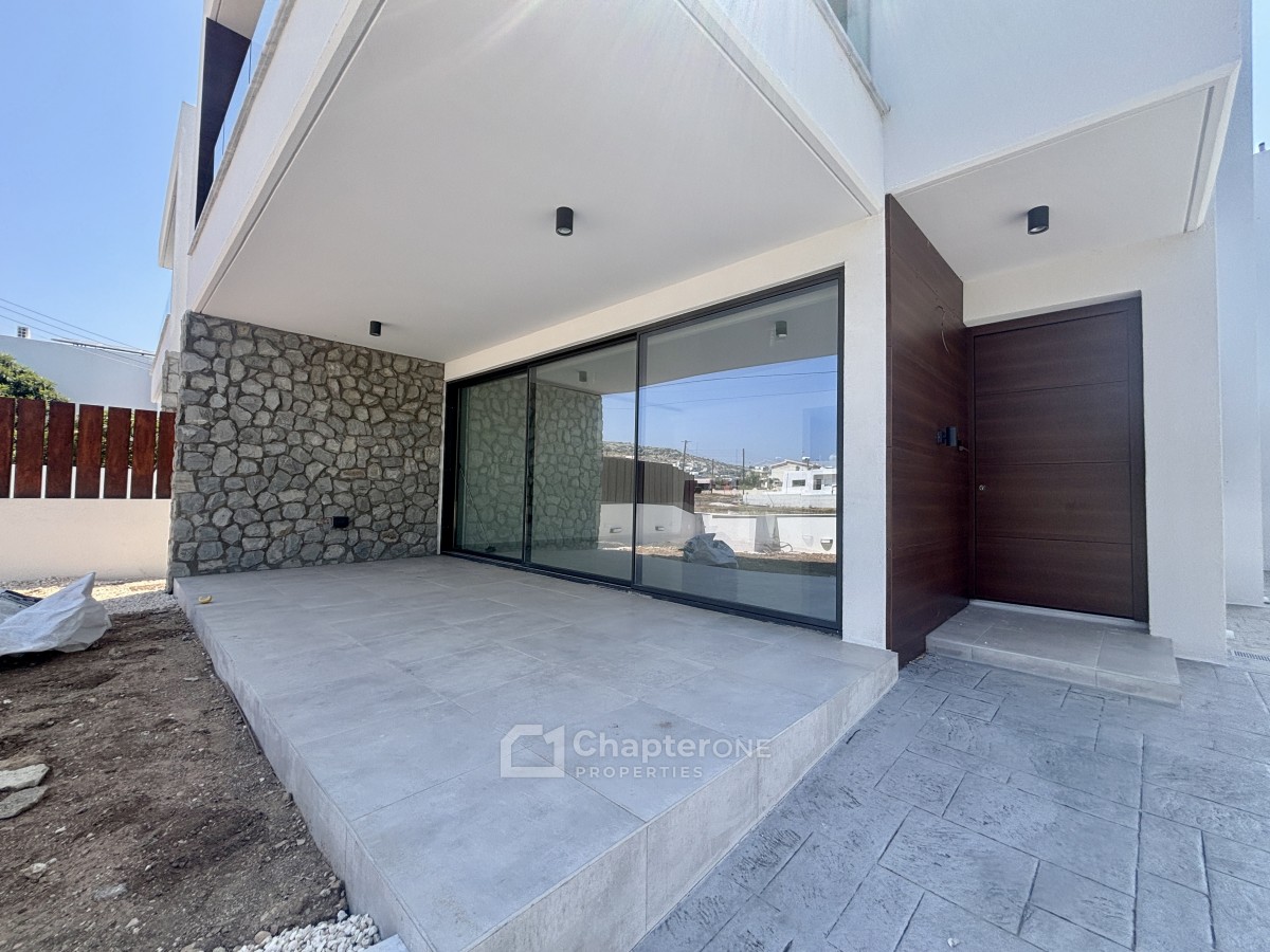 Detached Villa For Sale  in  Geroskipou