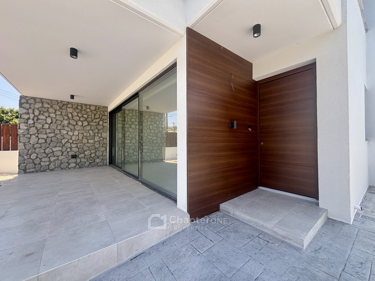 Detached Villa For Sale  in  Geroskipou