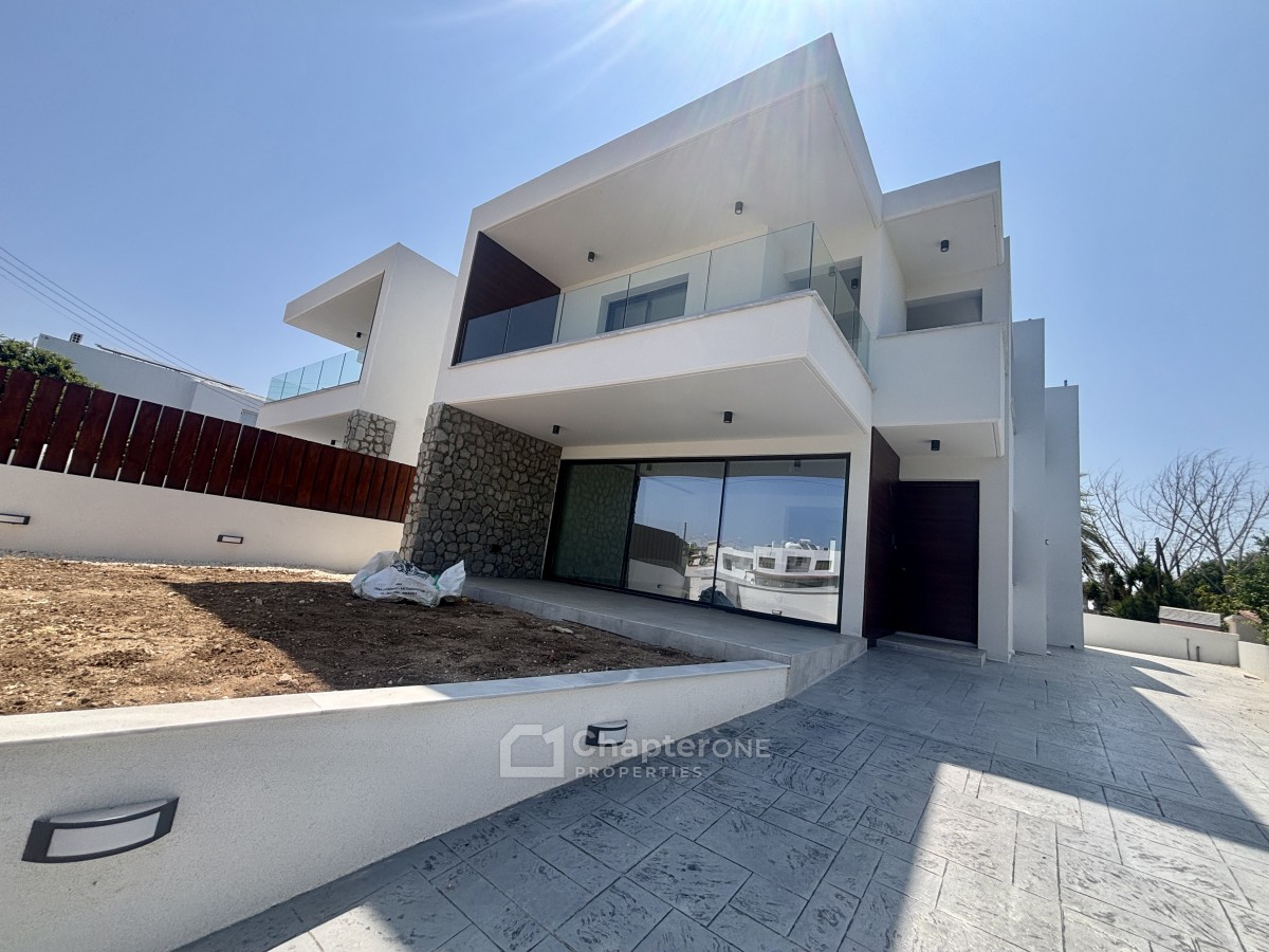 Detached Villa For Sale  in  Geroskipou