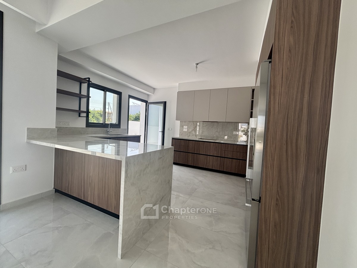 Detached Villa For Sale  in  Geroskipou