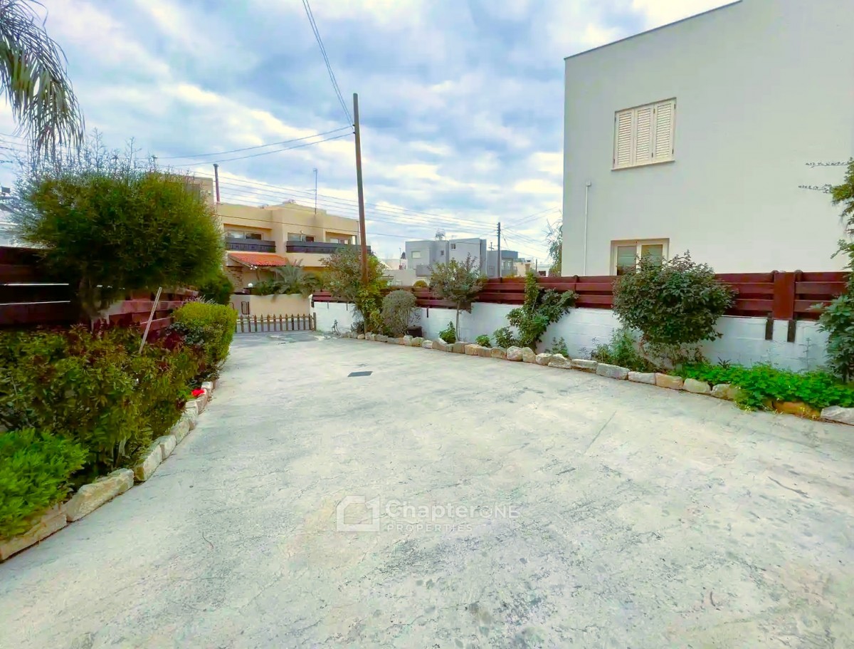Detached Villa For Sale  in  Agios Athanasios