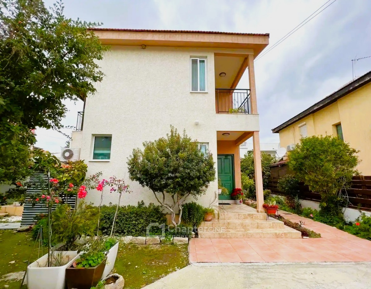 Detached Villa For Sale  in  Agios Athanasios