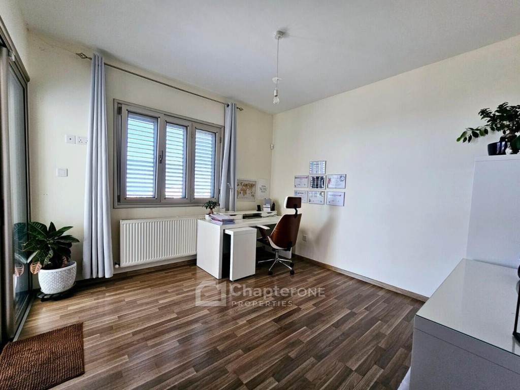 Bungalow For Sale  in  Armou