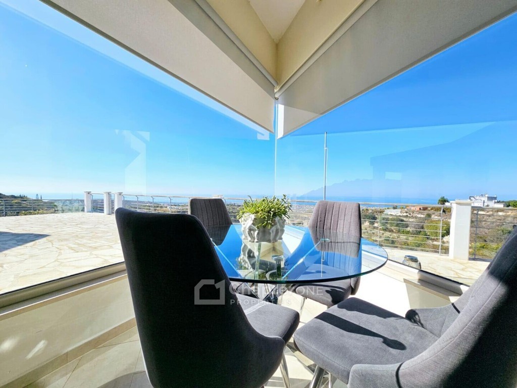 Bungalow For Sale  in  Armou